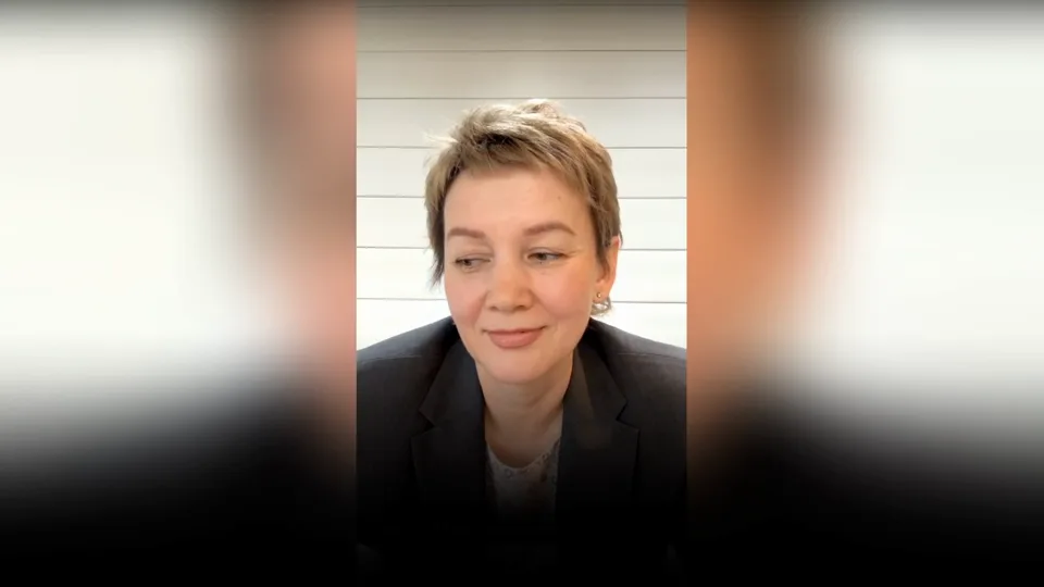 Муж сам вымыл холодильник